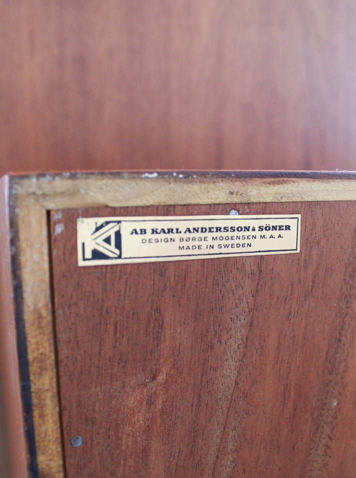 Display cabinet by Borgen Mogensen for Karl Andersson & Söner, Sweden - Collectors - Net.Work