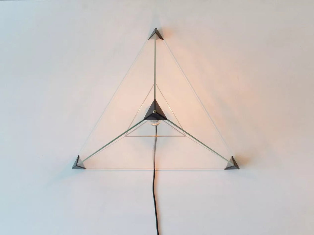 Frans van Nieuwenborg Tetrahedron Table Lamp Indoor 1979 - COLLECTORS RDAM