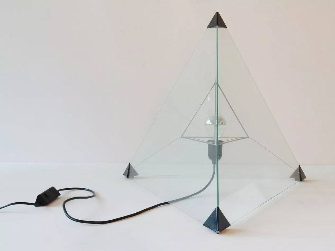 Frans van Nieuwenborg Tetrahedron Table Lamp Indoor 1979 - COLLECTORS RDAM