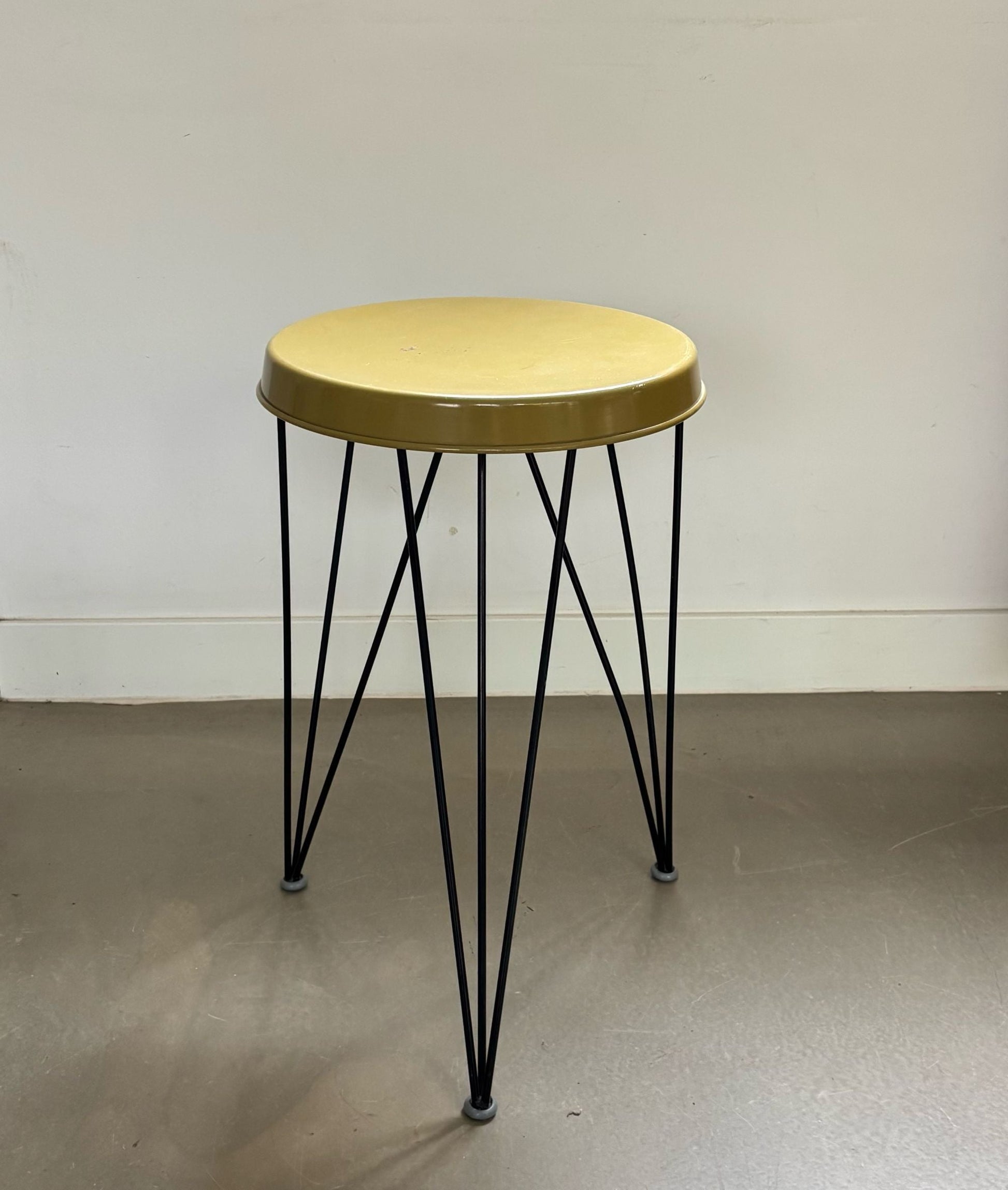 Metal stool model ‘Seggiolina’, Tjerk Reijenga for Pilastro, 1950/60s - Collectors - Net.Work
