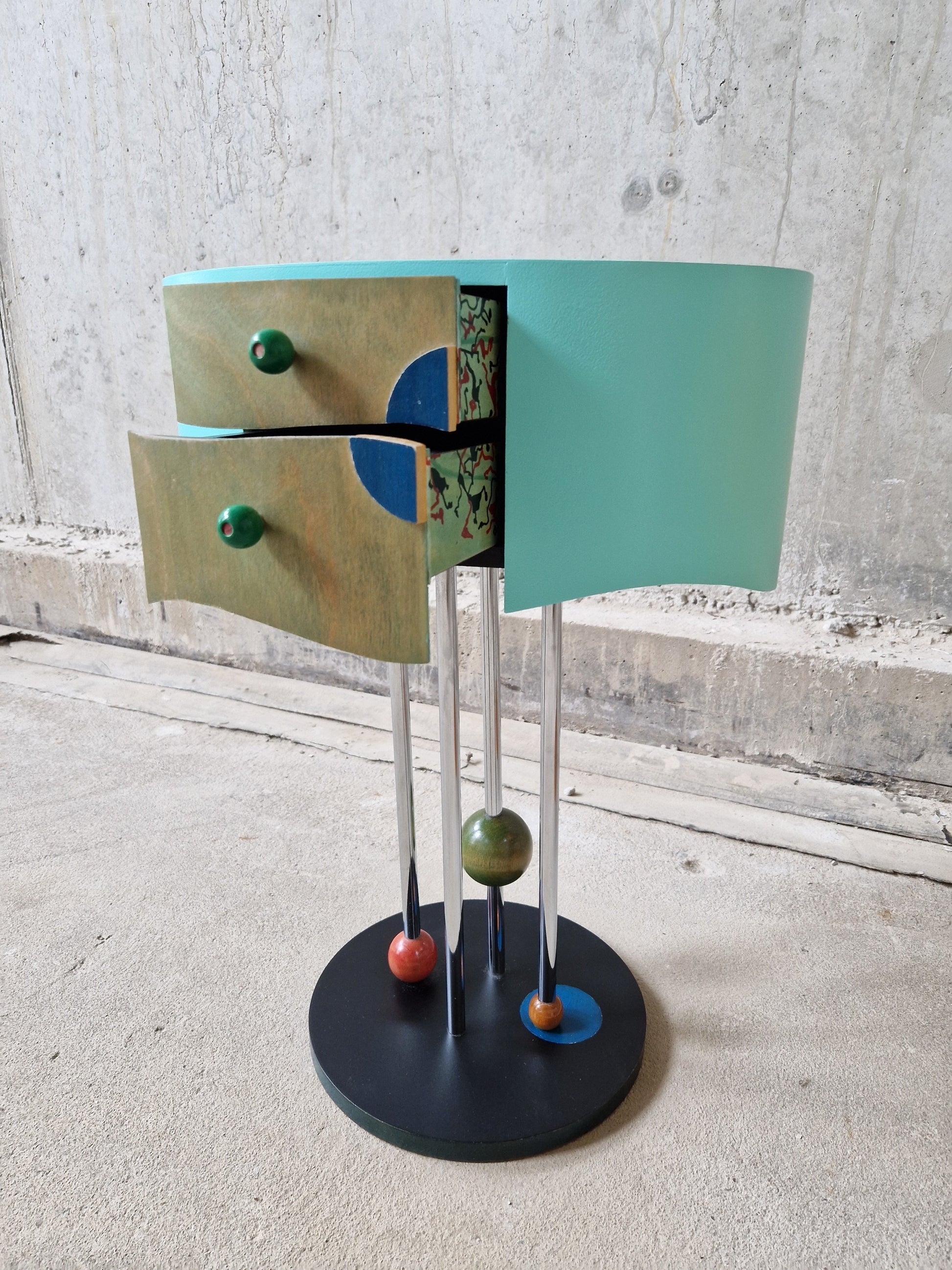 Pair of Postmodern Memphis Milano Style Side Tables, 1980s - COLLECTORS RDAM