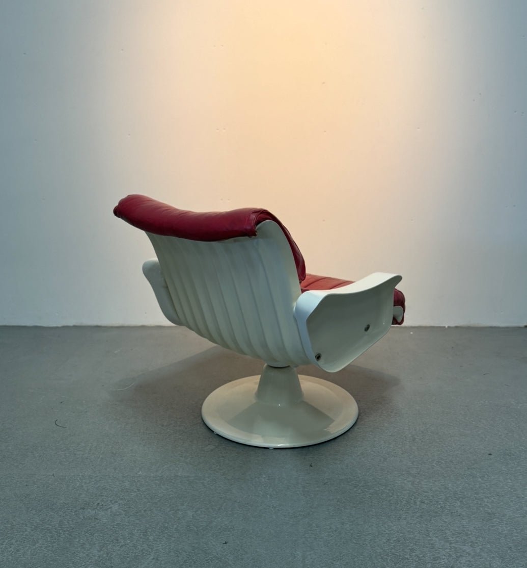 Saturnus lounge chair by Yyjö Kakkupuro for Haimi - COLLECTORS RDAM