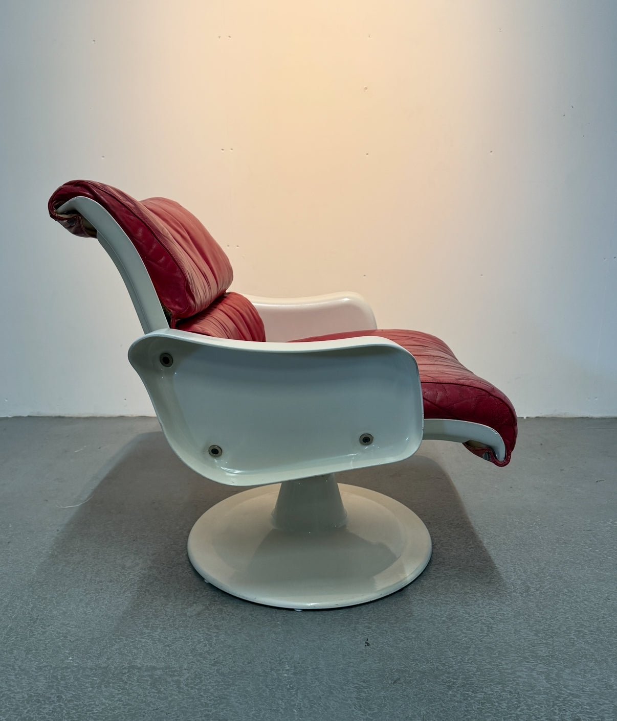 Saturnus lounge chair by Yyjö Kakkupuro for Haimi - COLLECTORS RDAM
