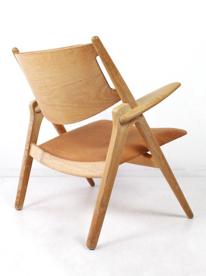 Sawbuck armchair CH28 by Hans J Wegner for Carl Hansen & Son - Collectors - Net.Work