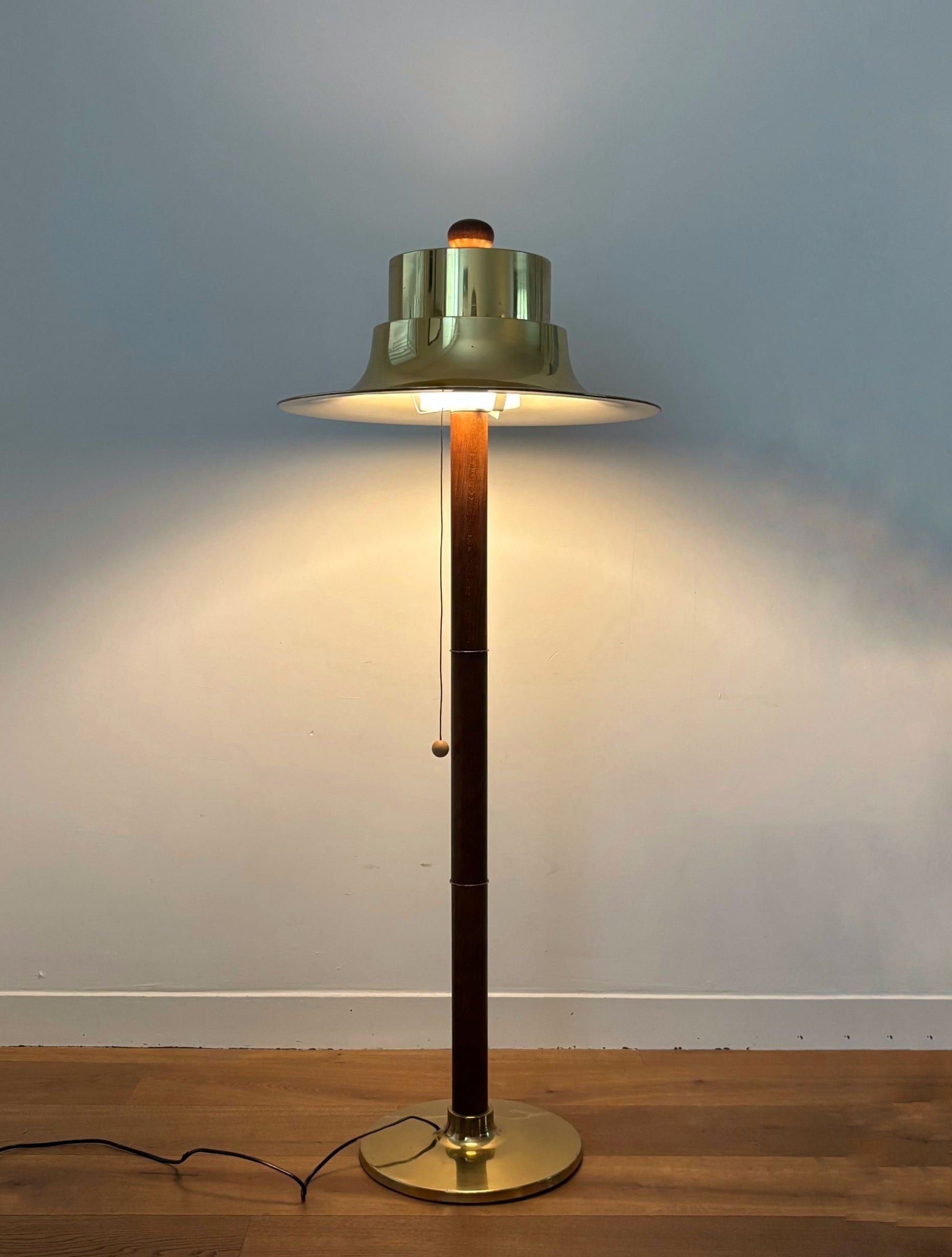 Scandinavian design floorlamp, oak base,aluminium shade – Norlett Elit, Sweden, 1970s - COLLECTORS RDAM