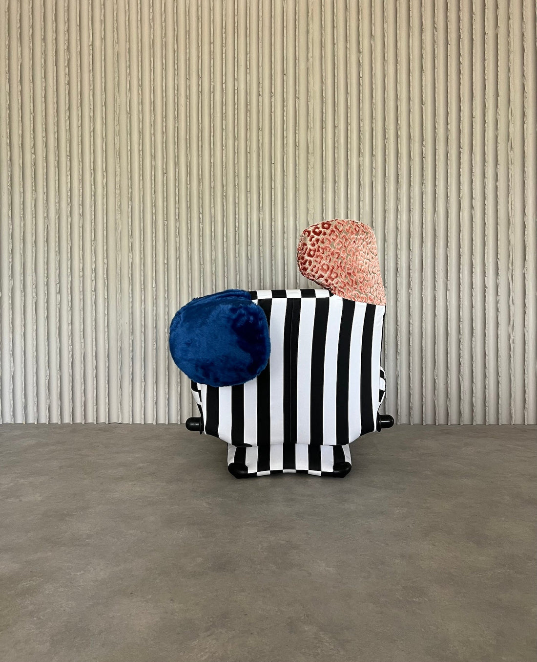 “Wink” chair by Toshiyuki Kita for Cassina Italy - COLLECTORS RDAM